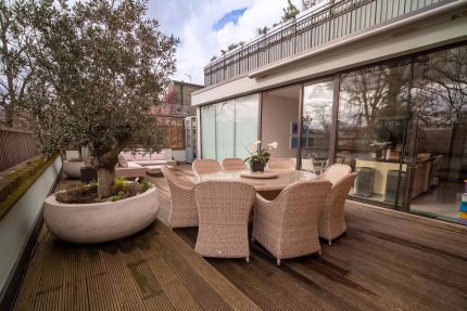 Roof terrace builder designer central london beautiful elegance hard wood decking builders plants outdoor entertaining space