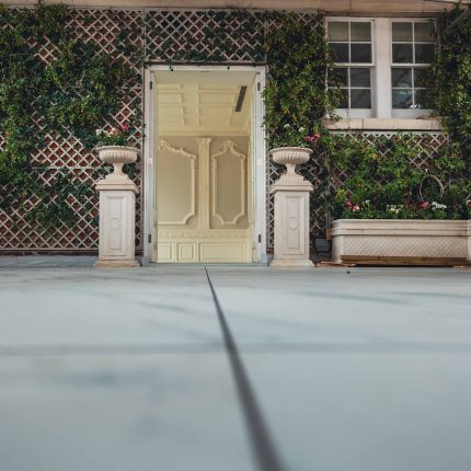 Roof terrace garden builders roofers in Mayfair London conversions, refurbishments and new builds, tooftop garden construction specialists.