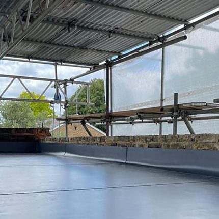 Flat roofer Wimbledon London near me Sika Sarnafil, Garland single-ply flat felt roof system specialist builders, roofers new builds, repairs