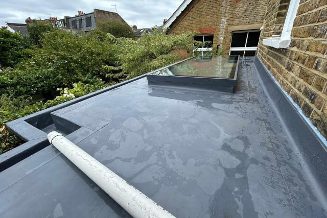 Flat Roofer Richmond Upon Thames IKO Single Ply System Best Roofer London Specialist Company Established Roofing Builders Sly Lights Installation