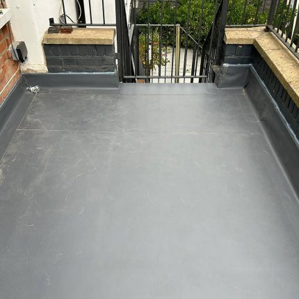 Roofer Queens Park, London roofing contractor specialist company near me best leading local roofers, specialising flat roof repair services