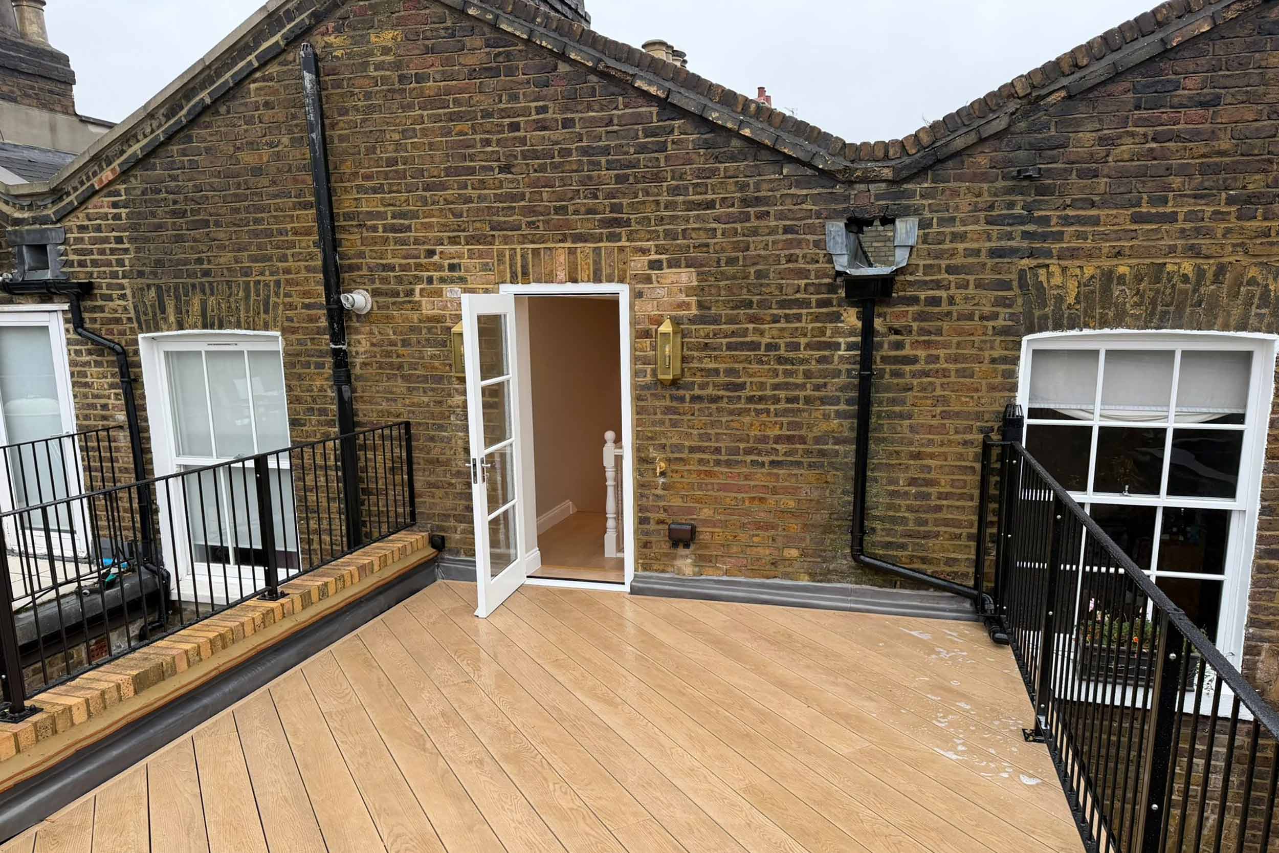 Flat Roof Specialists Knightsbridge Roof Terrace Central London Roofer near me Roofing Contractors