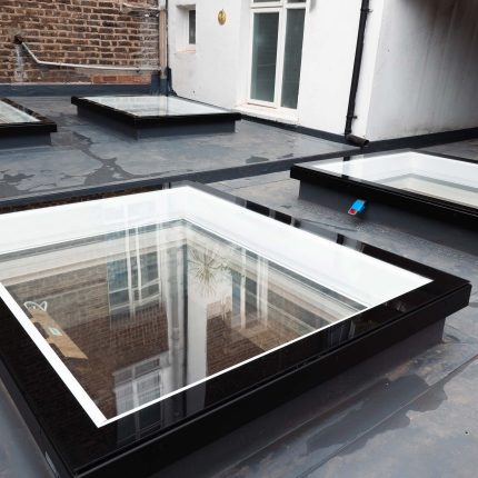Structural flat roof membrane and skylight integration completed by our top roofer London professionals in Notting Hill.