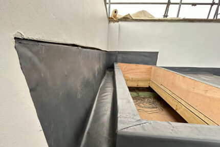 Roofer Westminster London roofing repair specialist company near me best leading local roofers, flat roof services and new roof's.