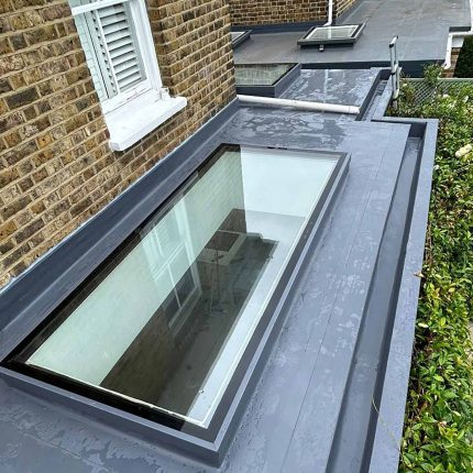 r Windsor roofing services flat roof company near me a specialist roofing company repairs no 1 company terrace decking refurbishments, new roof expert sika single ply specialists.