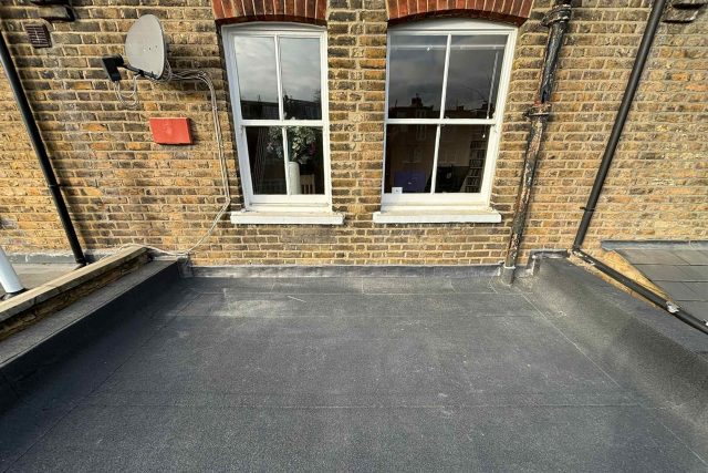 Flat Roofer Design Contractor Specialist Richmond Surrey Roofing Company Sika Sarnafil