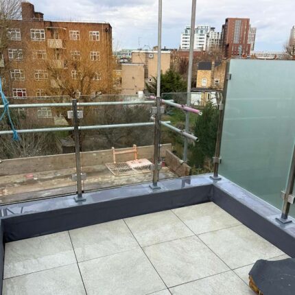 Flat roofer Battersea London roof conversion decking an specialist expert company, building roof new terrace and balcony refurbishments.