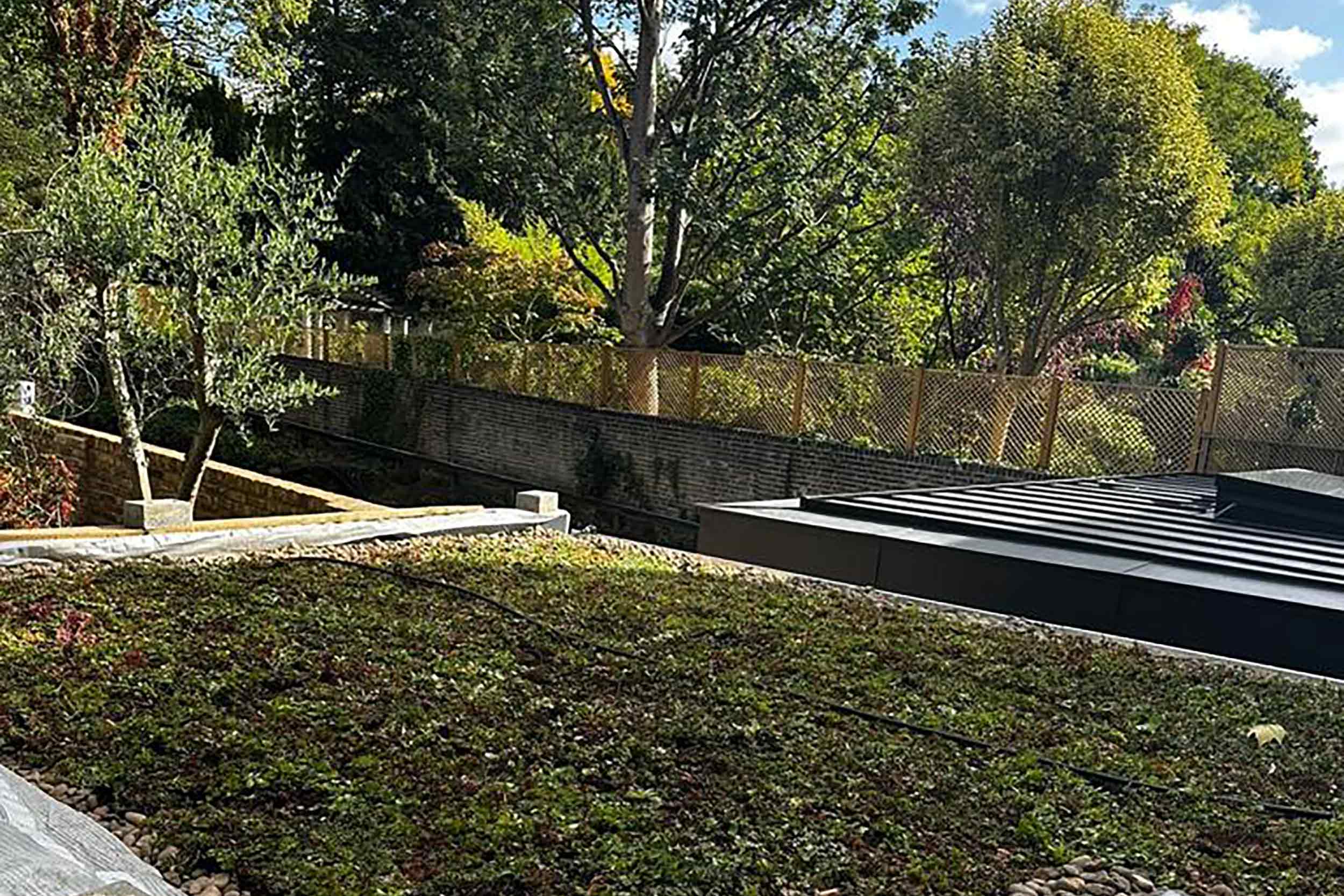 Roofer Kensington London flat felt roof repairs conversion services, a local flat roofing company providing outstanding warm roof's.