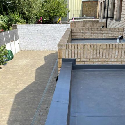 Roofer in Raynes Park London flat roof repair installation company, Sikaplan roofing specialists services new roofing experts near me.