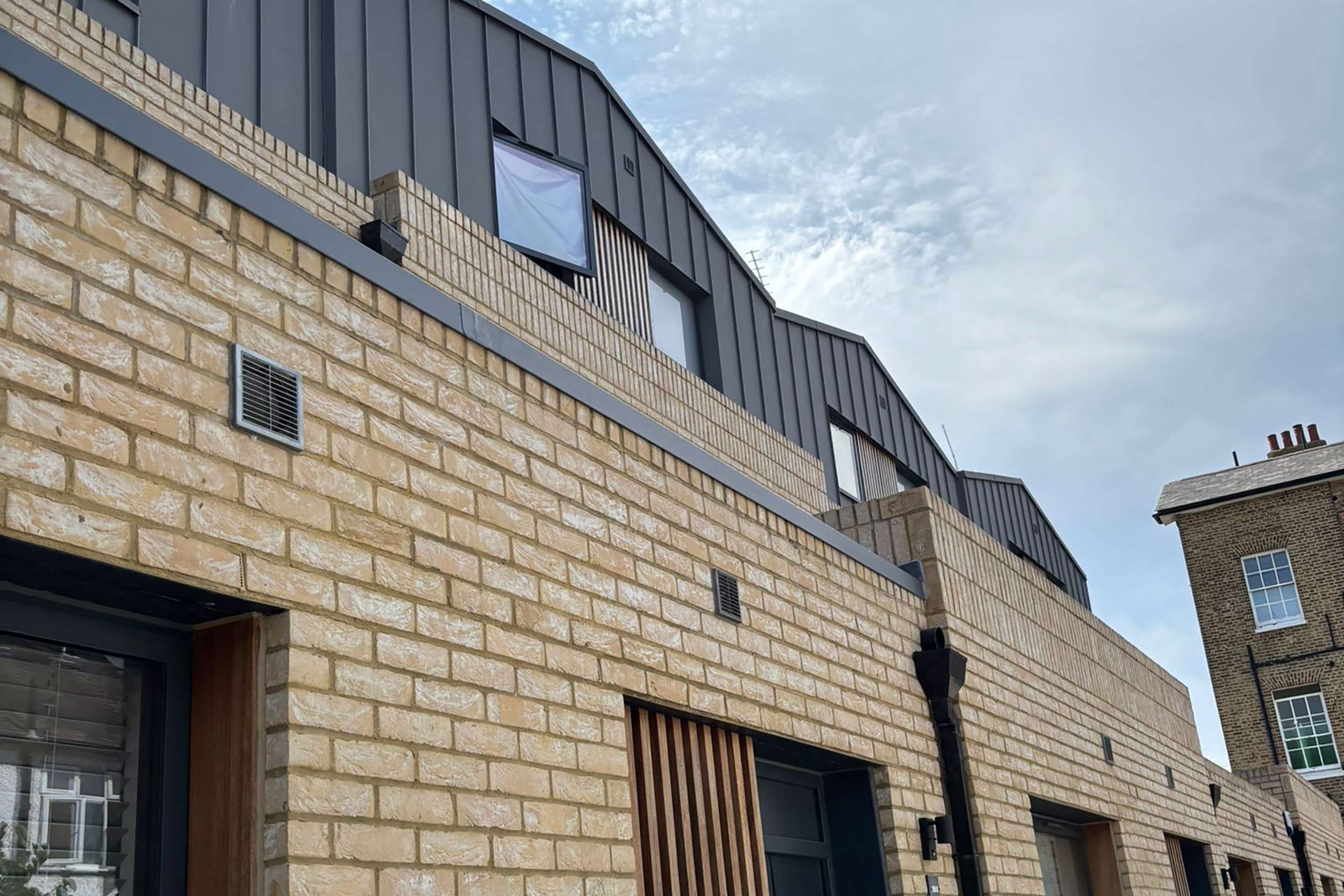 Roofer in Raynes Park London flat roof repair installation company, Sikaplan roofing specialists services new roofing experts near me.